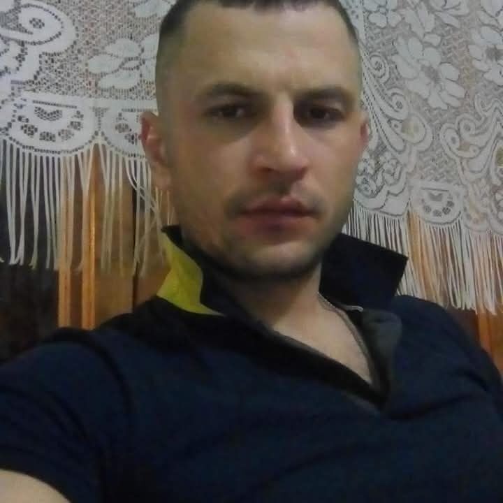  52523276  Vania, 40 ,    
