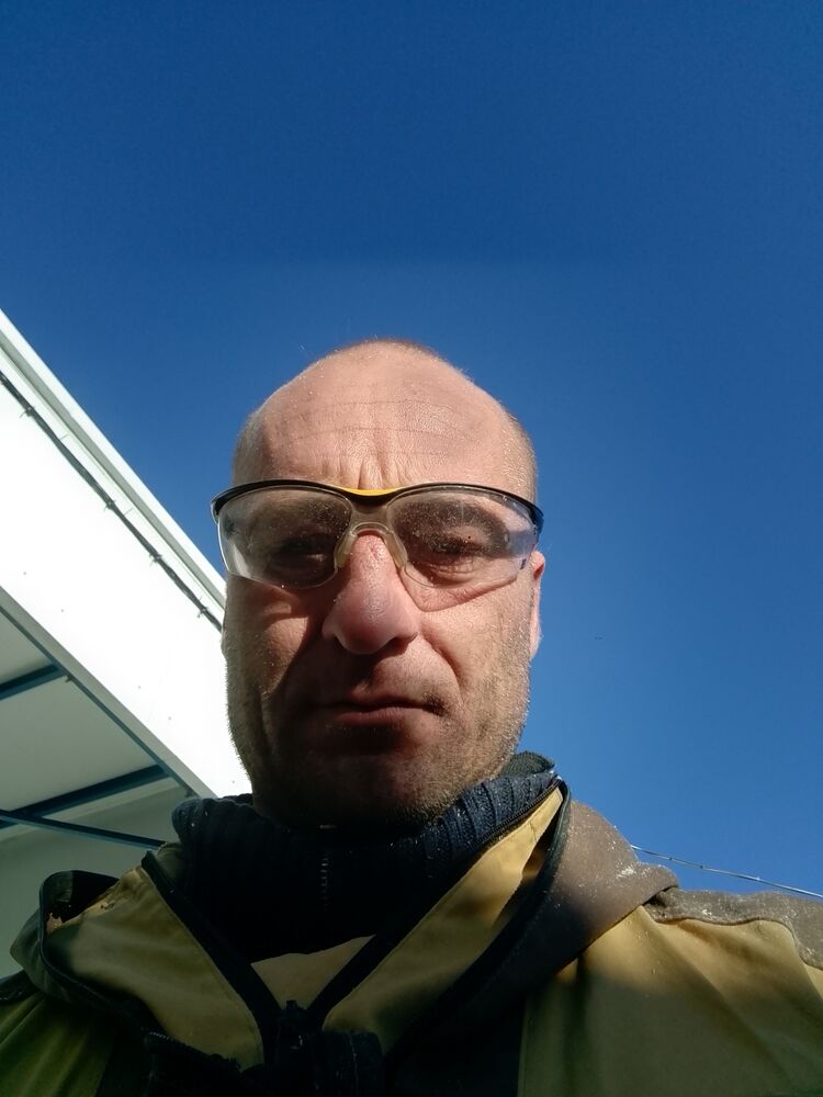  ,   Sanja, 40 ,     , c 