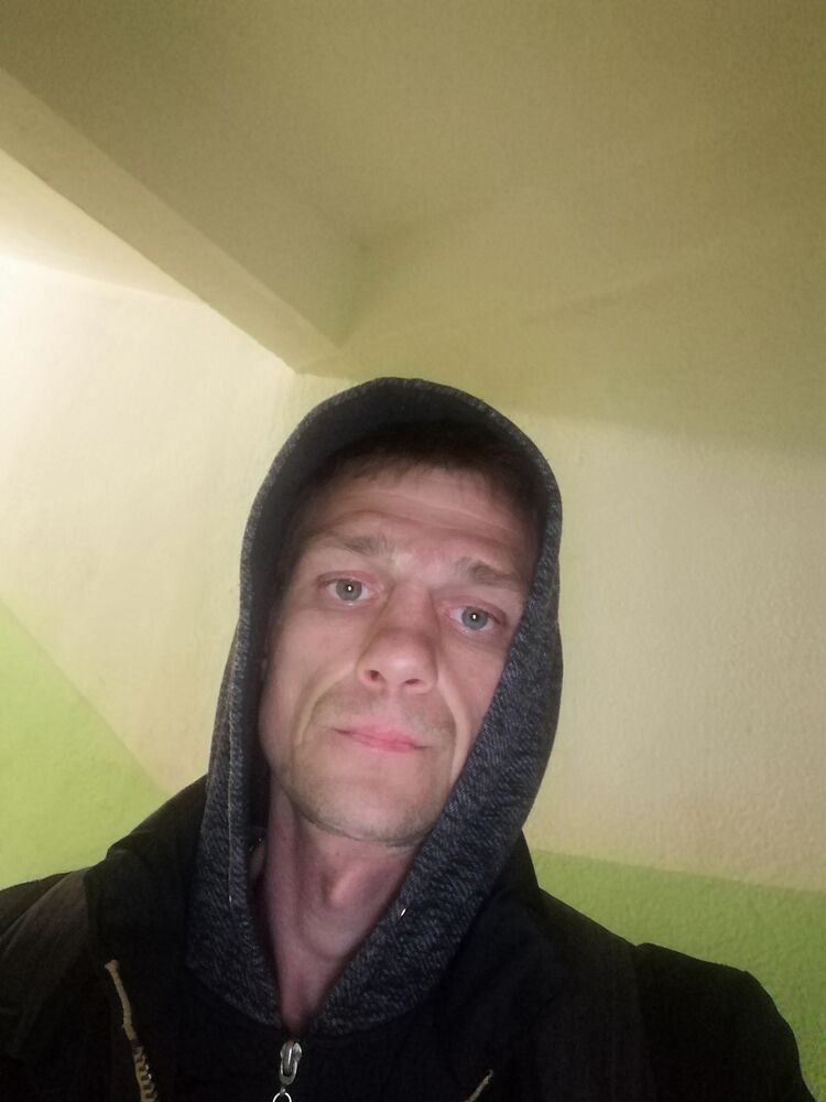  22879696  , 38 ,    