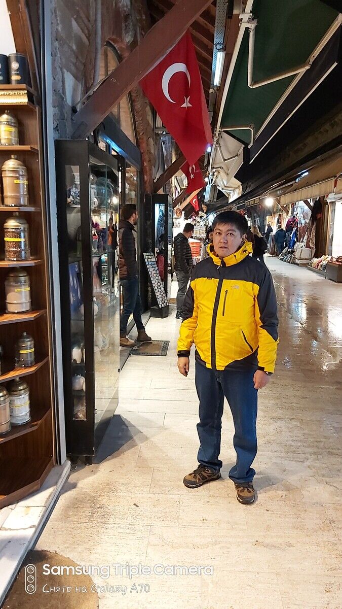  20567546  Uluk, 41 ,    