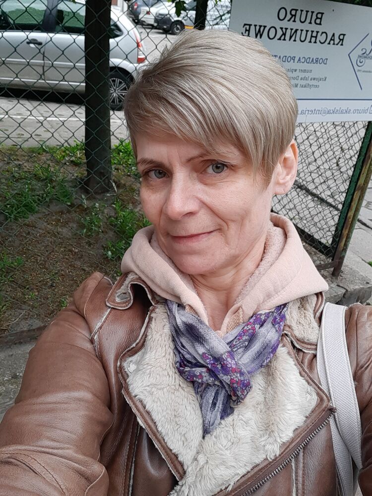  27649466  Nadiia, 56 ,    