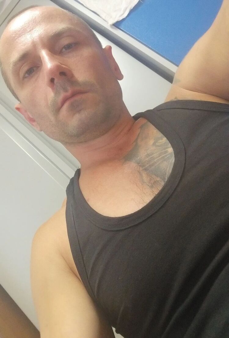  -,   Nik, 41 ,   ,   , c , 