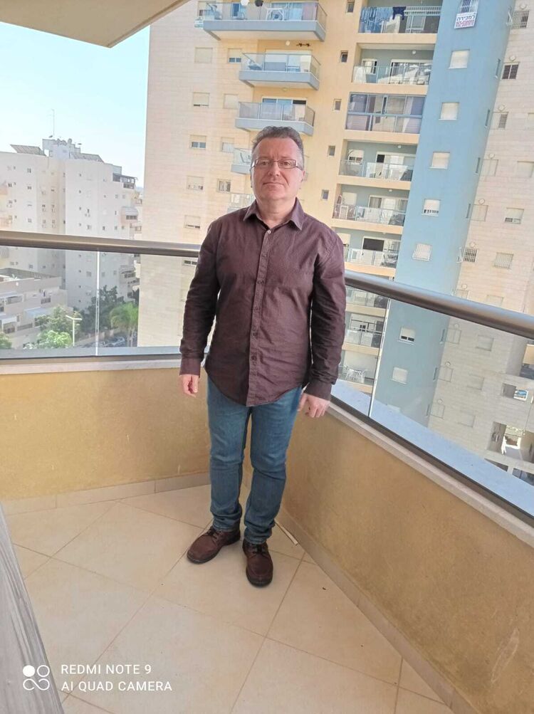  28070926  Vadim, 51 ,    Ashqelon