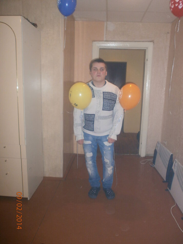  4096366  Artur, 36 ,    