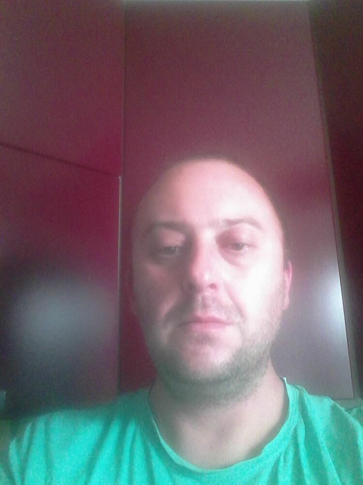  9963886  , 49 ,    