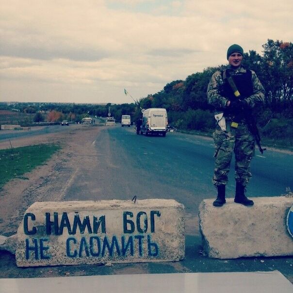  6879096  DiMoN4Ik, 33 ,    