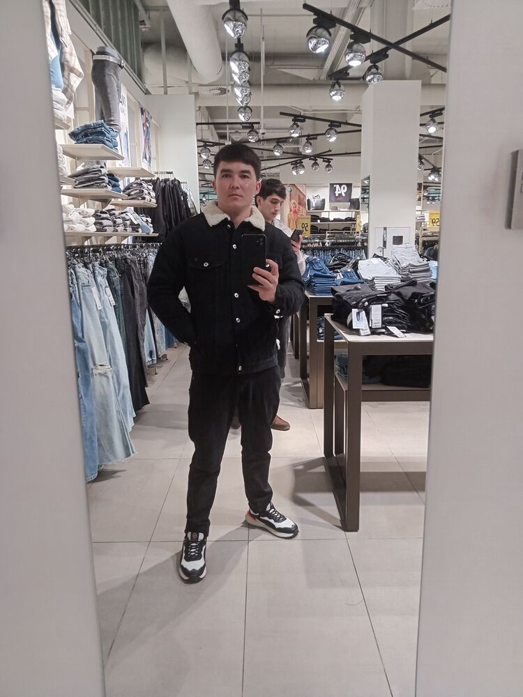  49609276  , 23 ,    