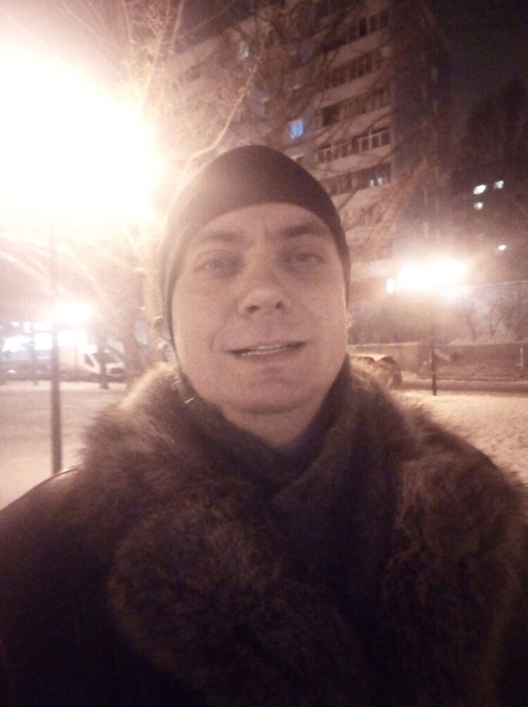  ,   Anton, 41 ,   ,   , c 