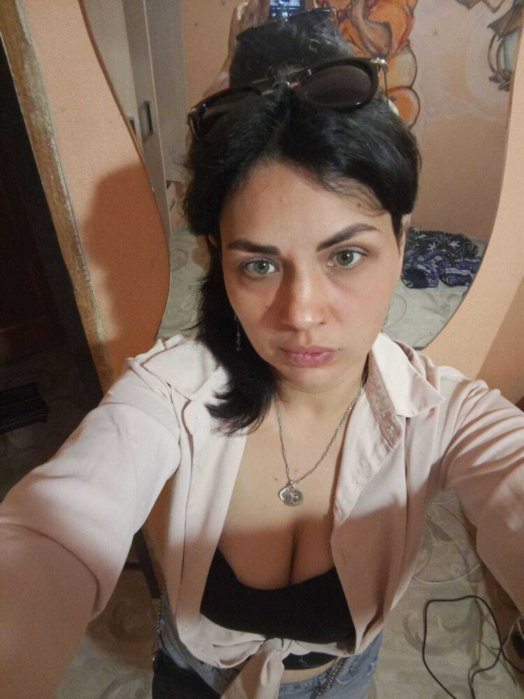  46848906  , 32 ,    