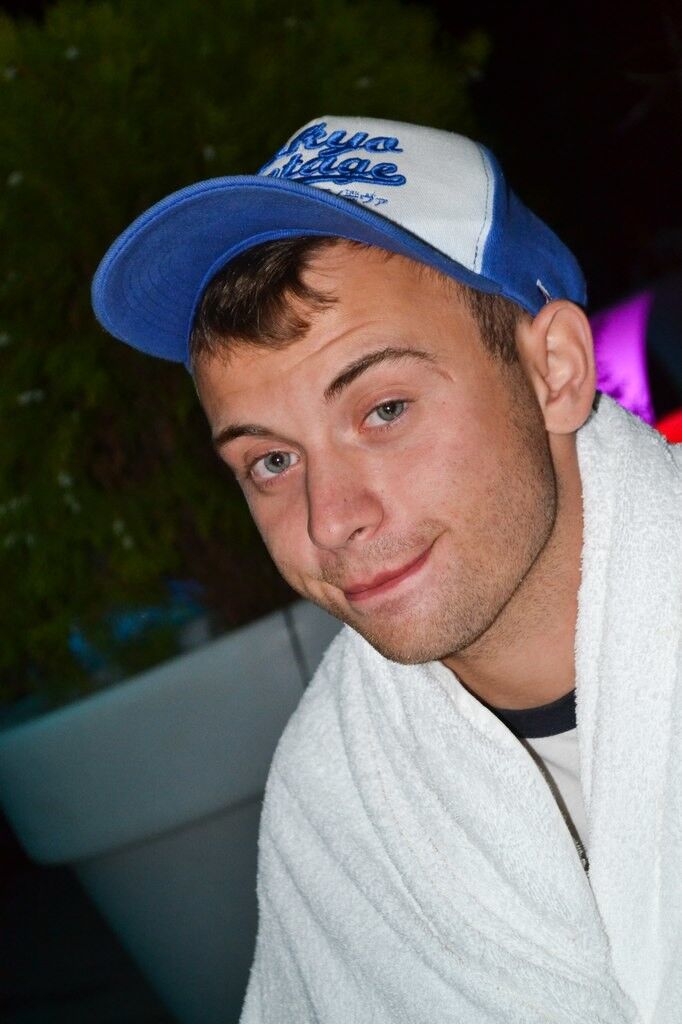  5053006  Alex, 36 ,    