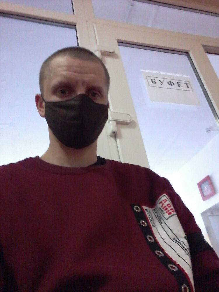  ,   Denis, 38 ,   