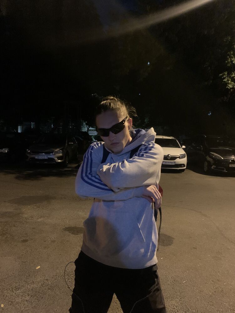  28888096  Vladislav, 27 ,    