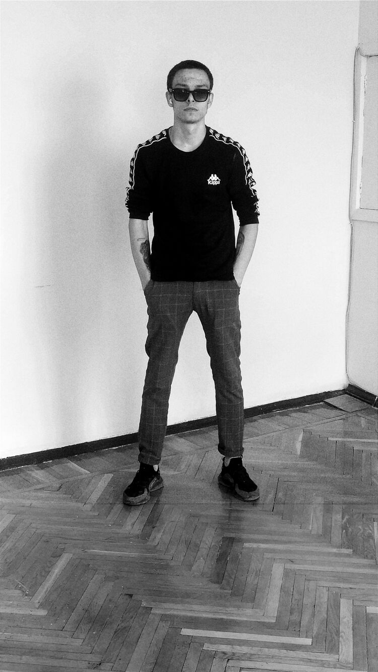  34589366  , 21 ,    