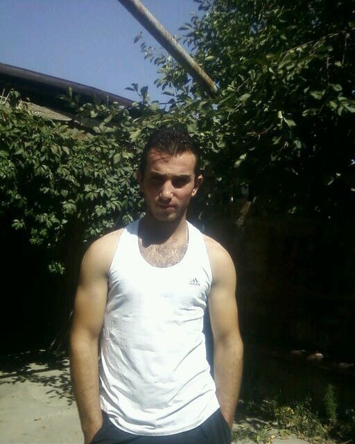  ,   Davit, 28 ,   ,   , c 