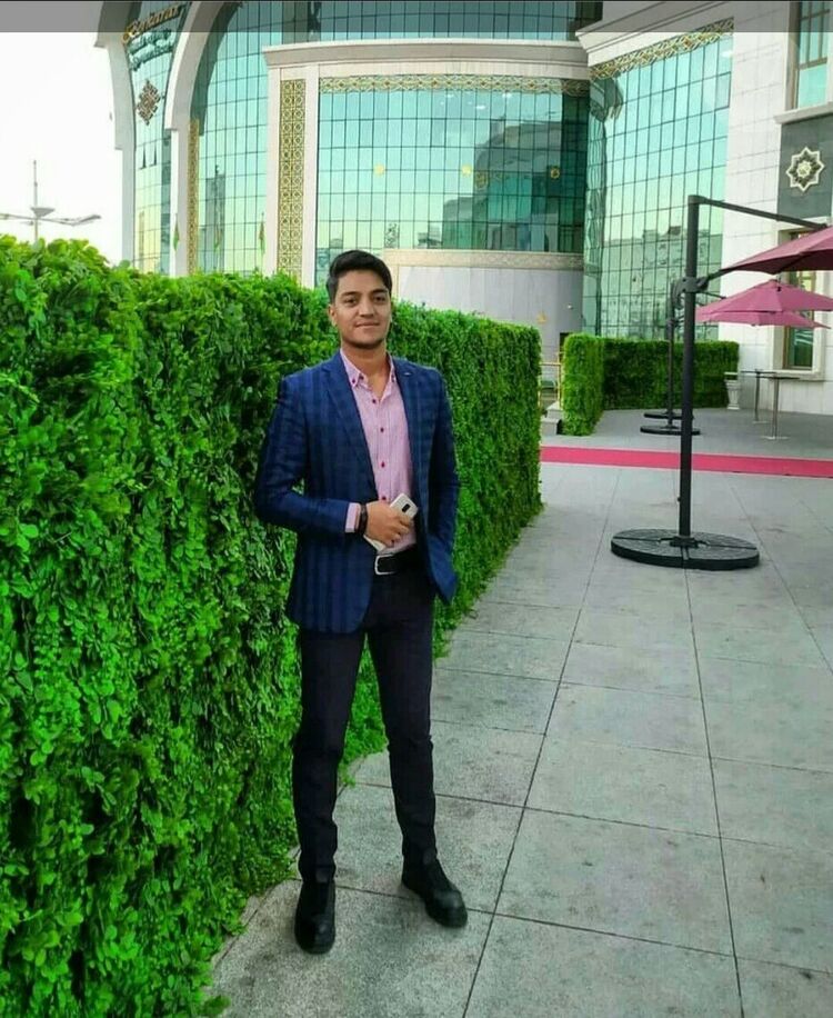  19766346  Nahid, 36 ,     