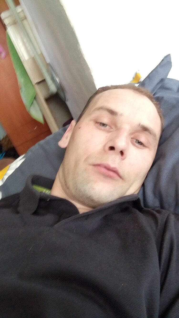 24379266  , 35 ,    -