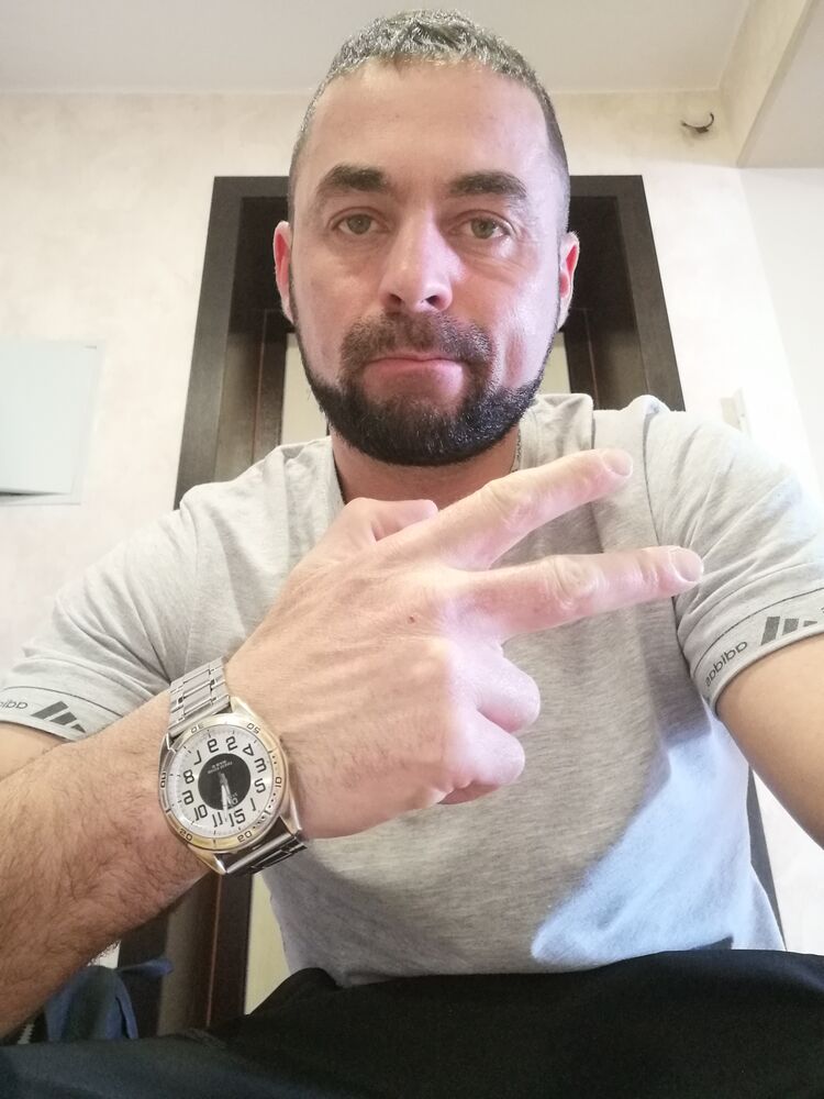  28283036  Maks, 40 ,    