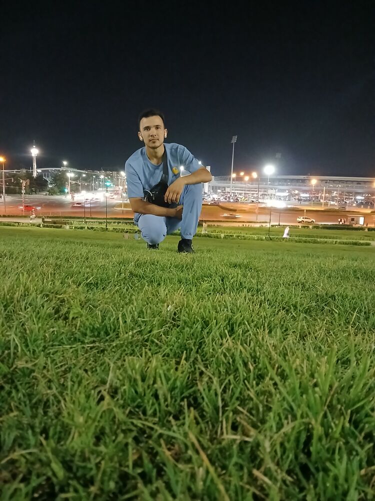  53911016  Rahym, 19 ,    