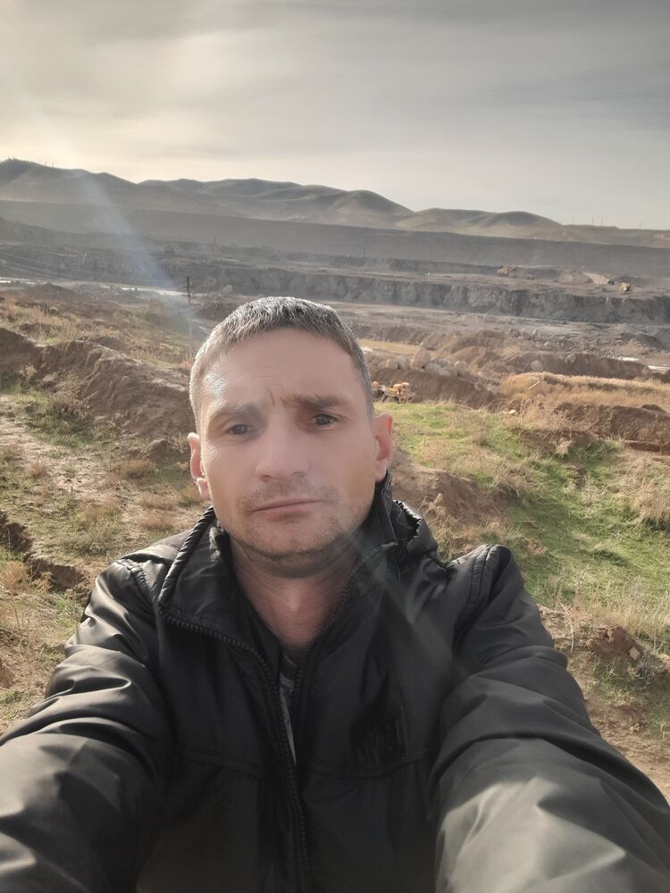  47664636  , 32 ,    