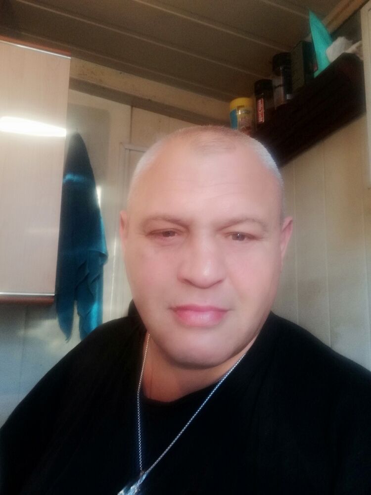  28630666  Alexander, 53 ,    