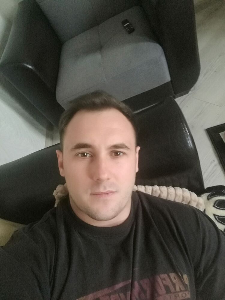  28555346  , 32 ,    