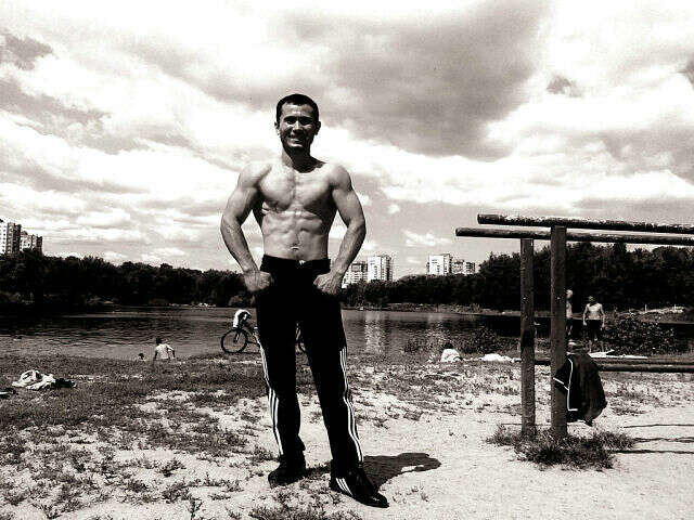  4949676  Mirzo, 35 ,    