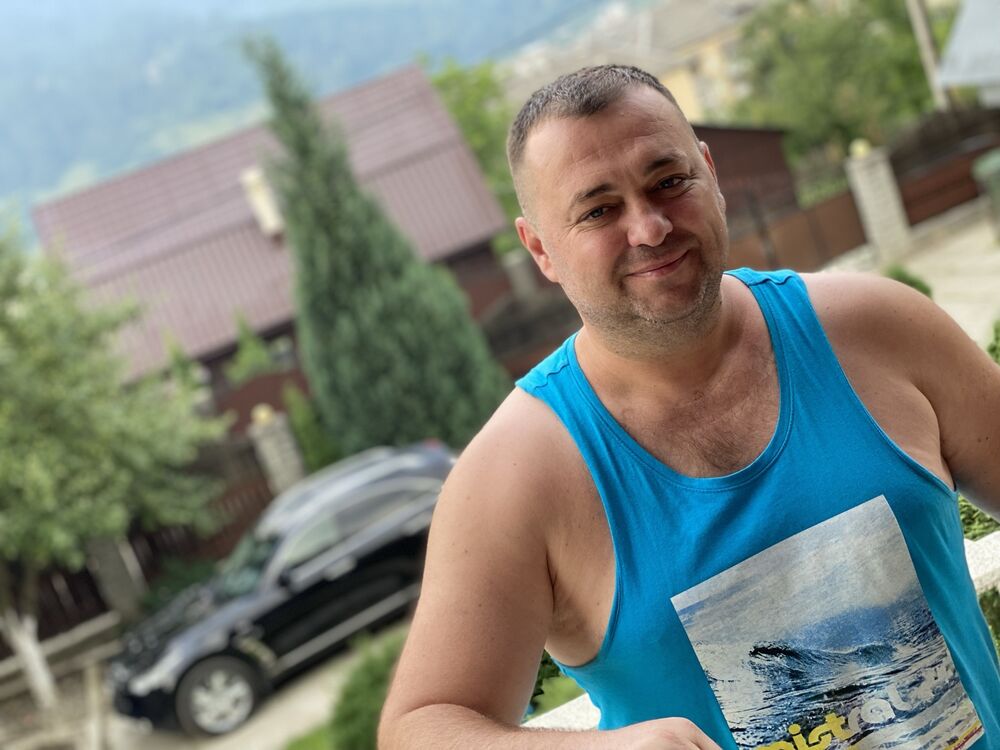  24143536  Nik, 44 ,    
