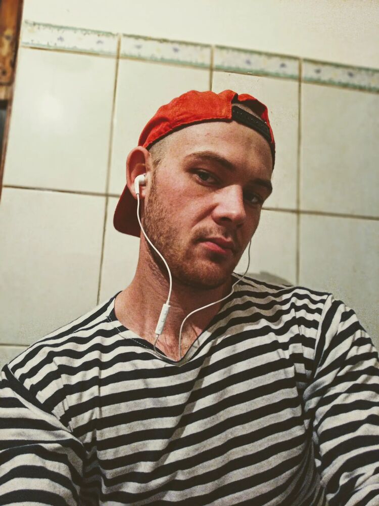 32160736  ˸, 29 ,    