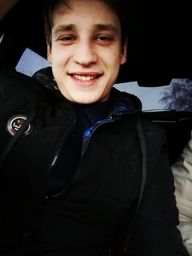  32859136  Nikolay, 26 ,    