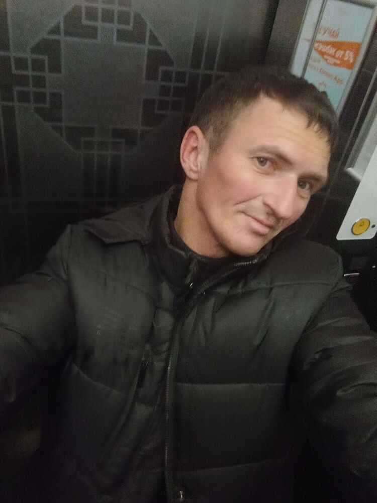  ,   Artem, 34 ,   c 