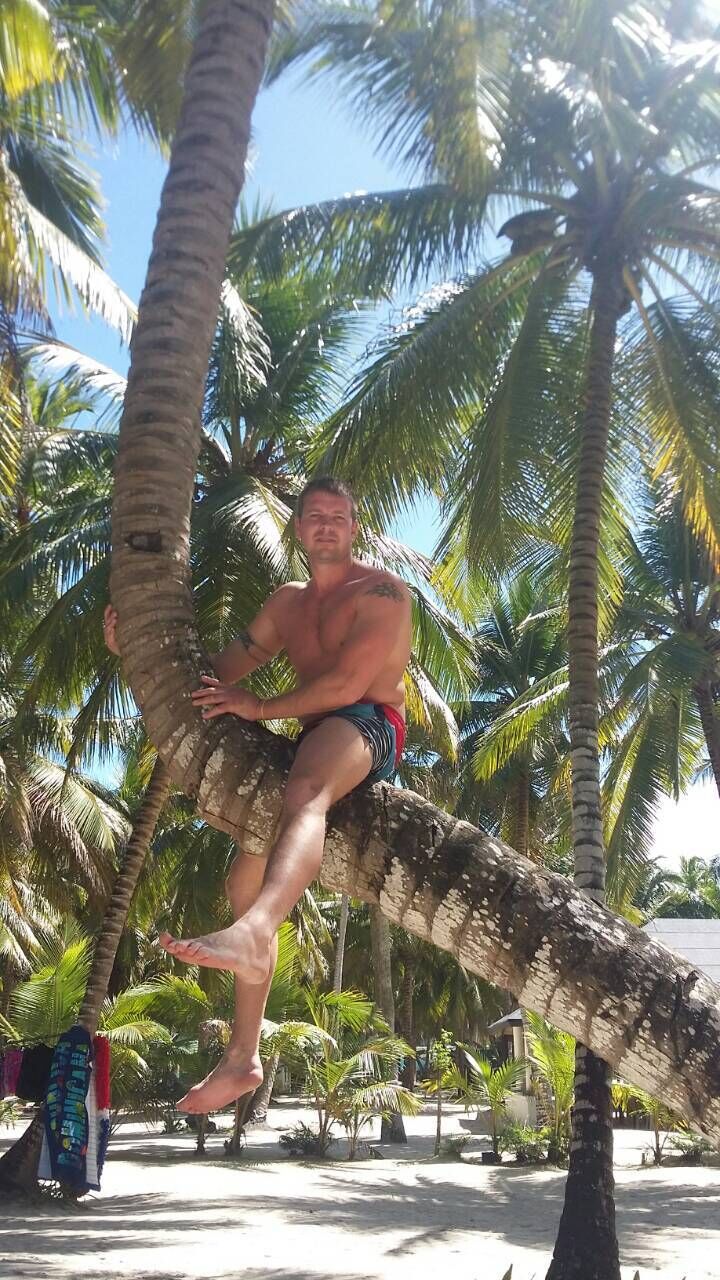  ,   Andrew, 40 ,   ,   , c 