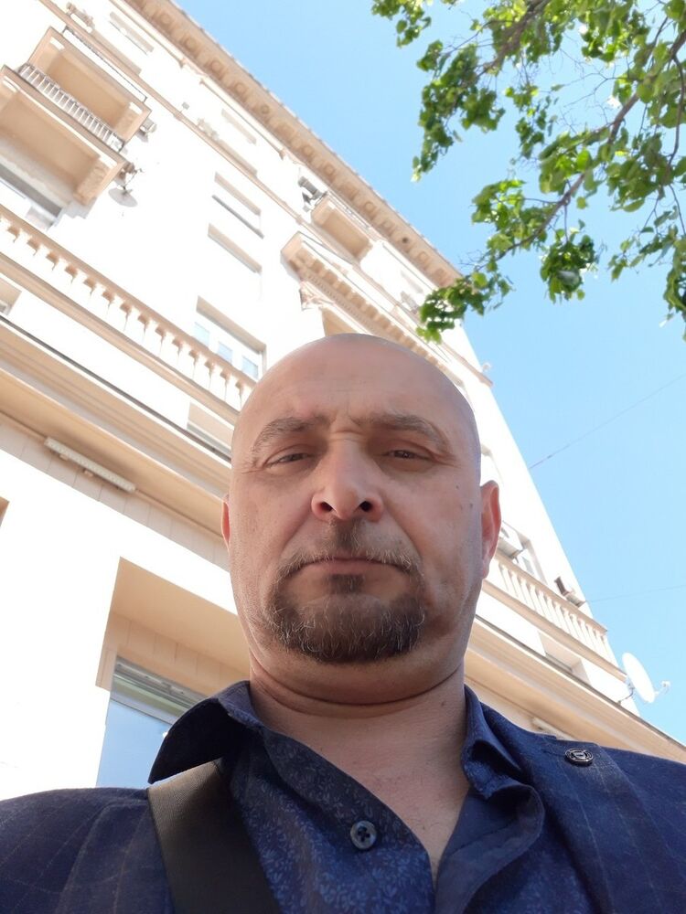  16203906  RudolF, 55 ,    