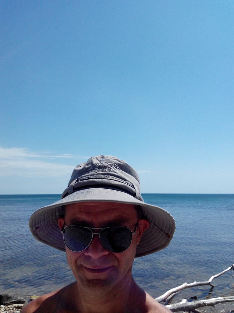  ,   Sergei, 49 ,   ,   , c 