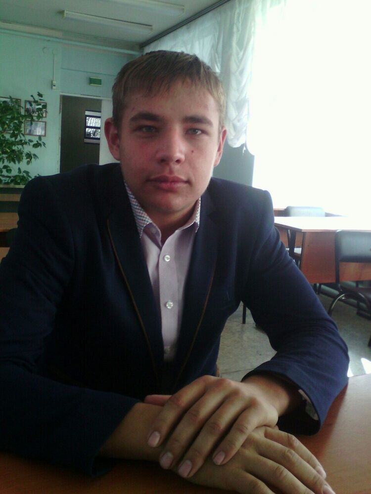  14130376  Ramil, 26 ,    