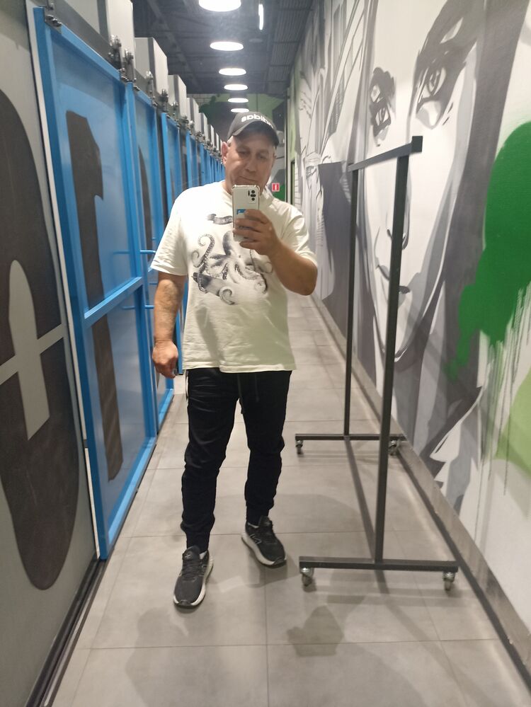  49727976  , 44 ,    -