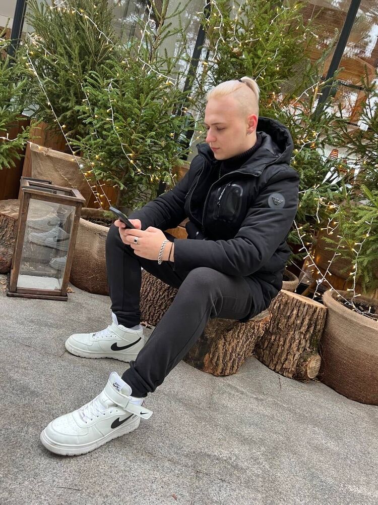  ,   Oleg, 25 ,   ,   