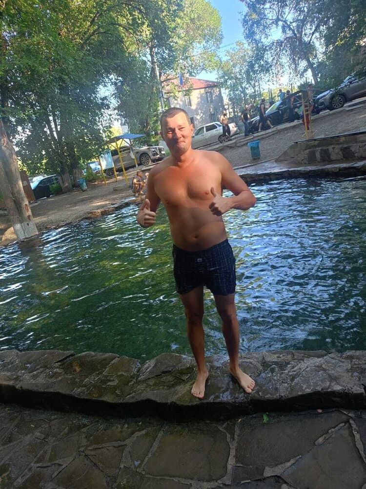  54669276  , 37 ,    --