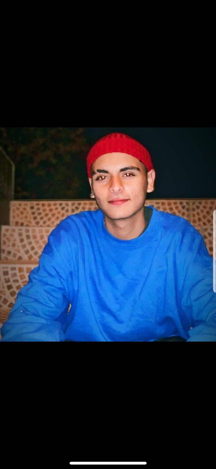  ,   Ayman, 22 ,   ,   