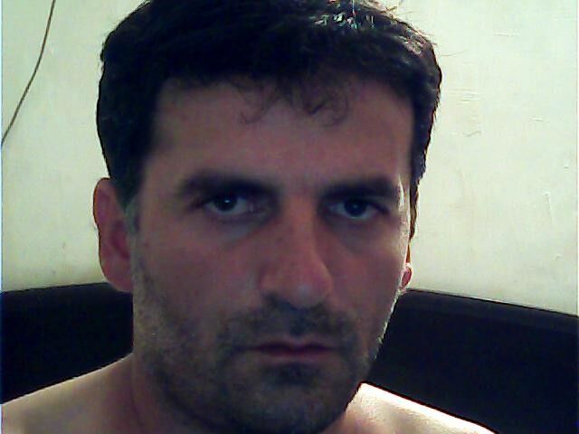  6370876  Irakli, 37 ,    
