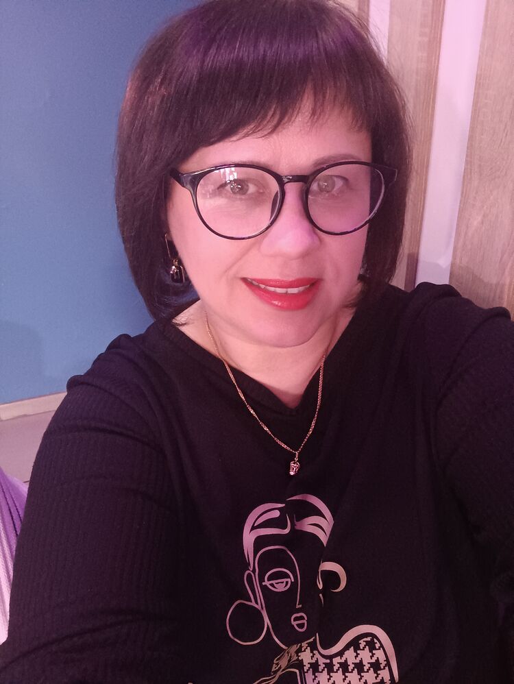  53529676  Anna, 49 ,    