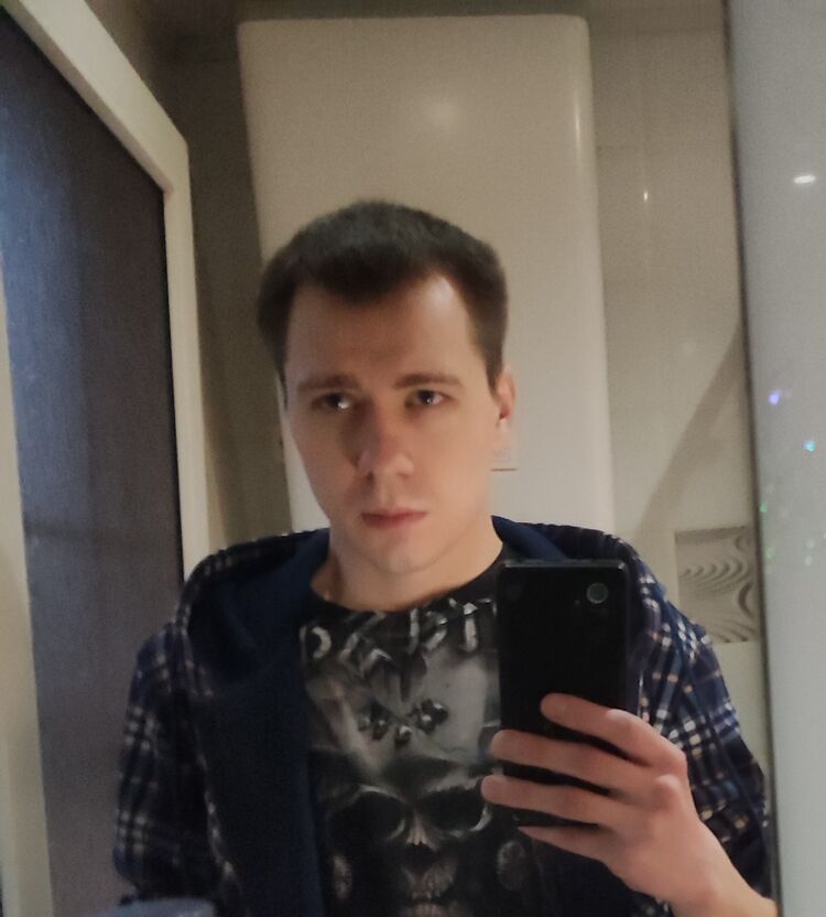  44020556  Vlad, 33 ,    