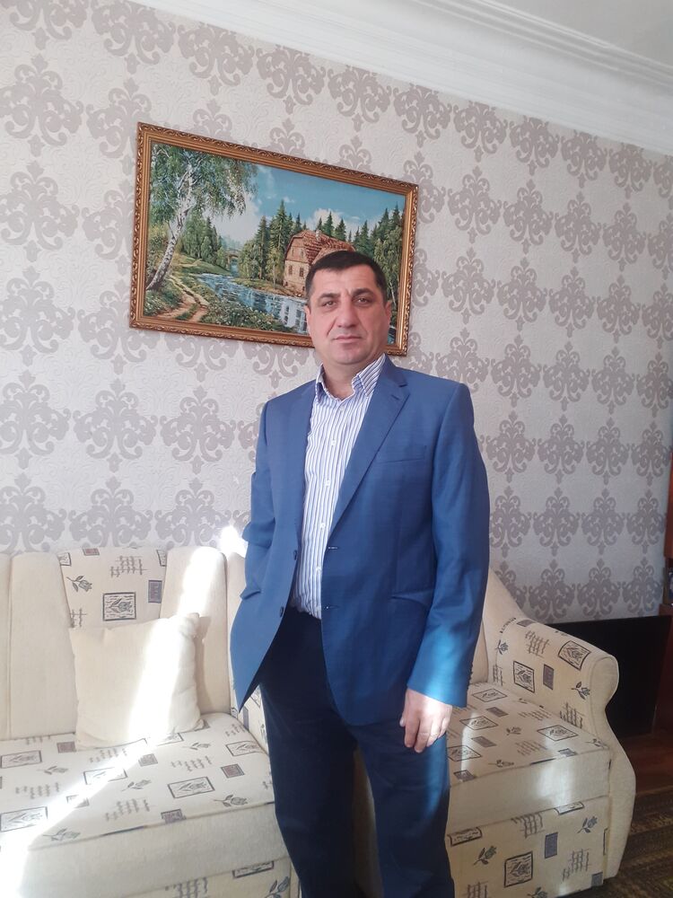 31059436  Temur, 49 ,    