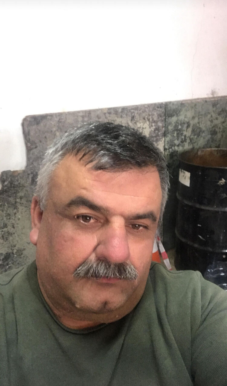  37309706  Mustafa, 54 ,    