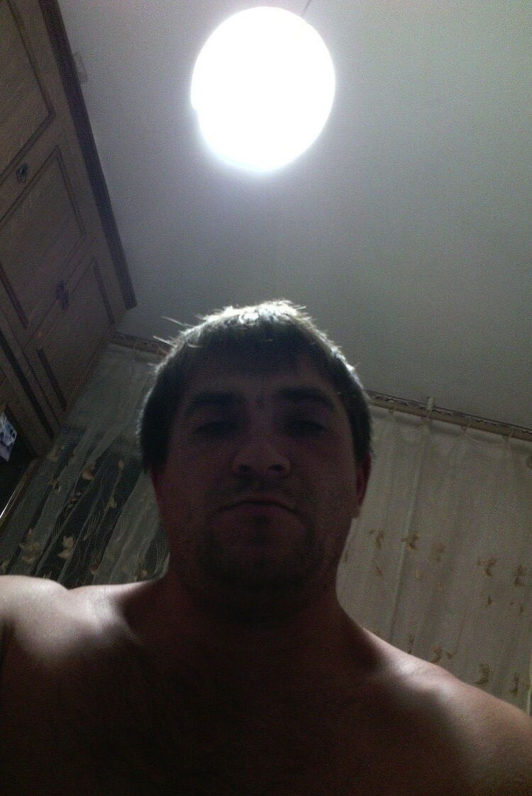 ,   Mihail, 39 ,  