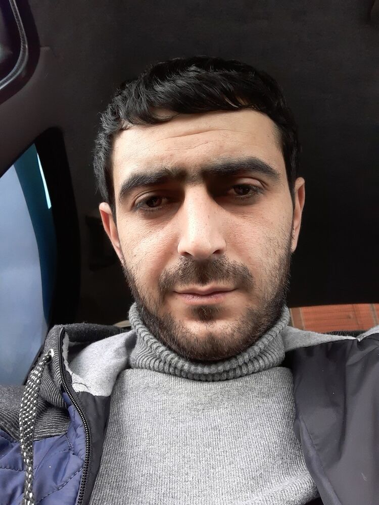  ,   Sargis, 35 ,   ,   , c 
