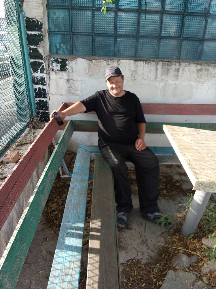  44119616  Slava, 48 ,    