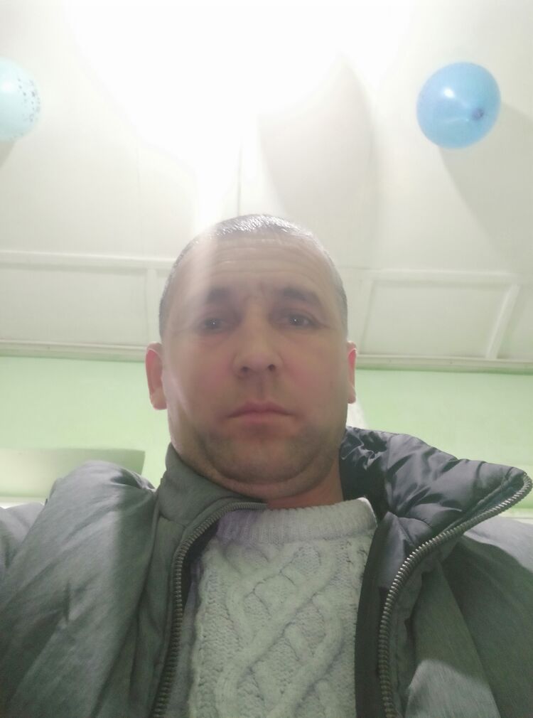  40379586  , 42 ,    