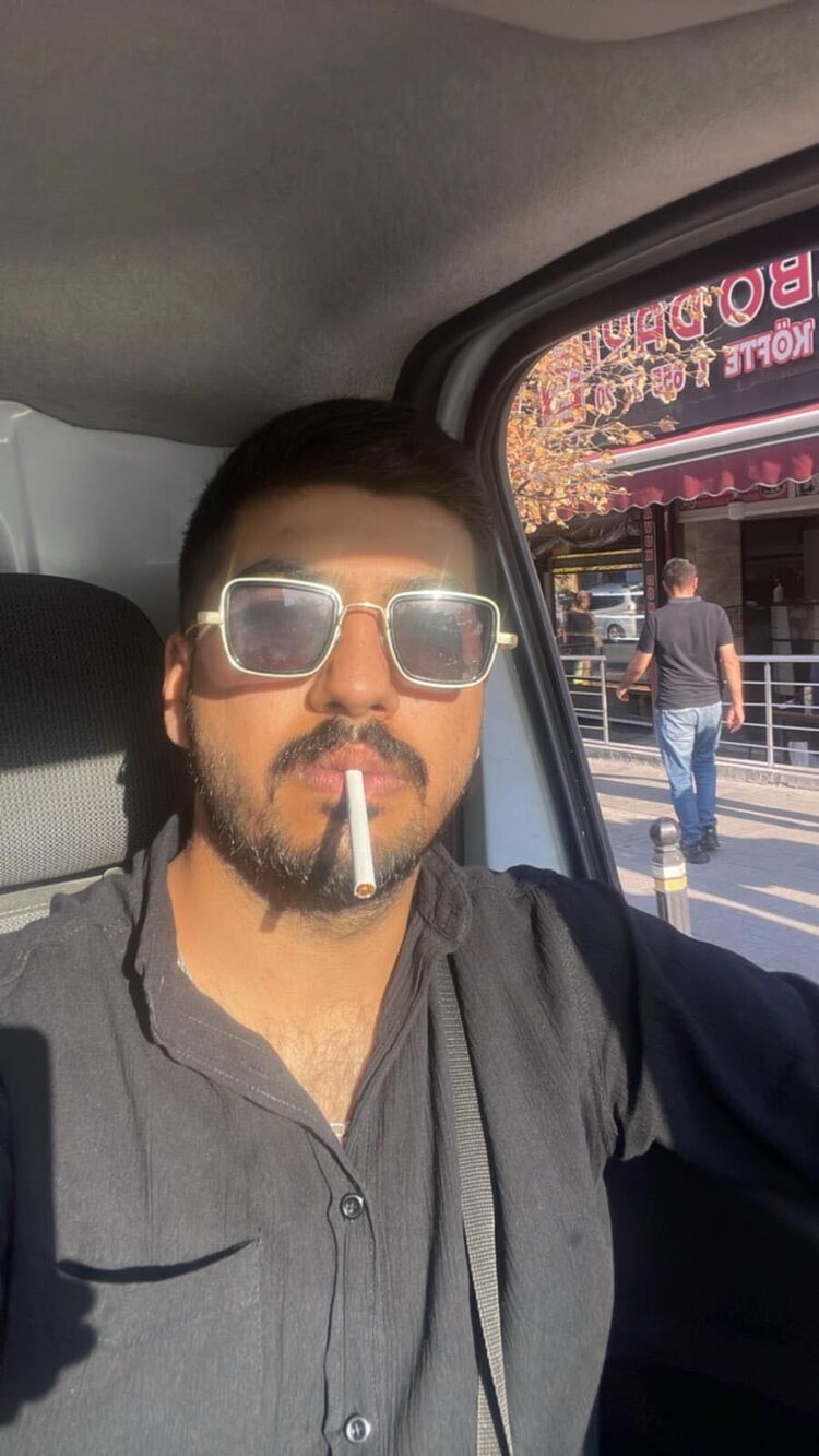  53049646  Yunus, 27 ,    