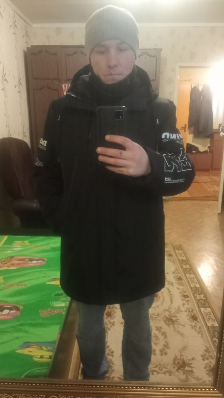  31437876  , 37 ,    