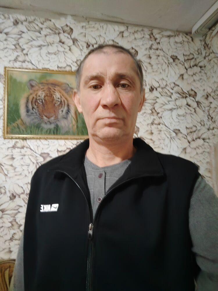  48428206  Vitaly, 50 ,    